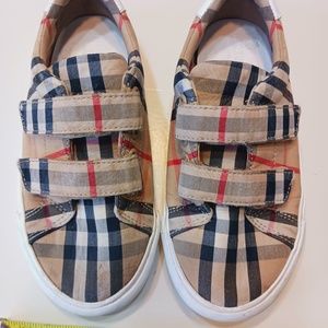 Burberry Kids shoes size 30